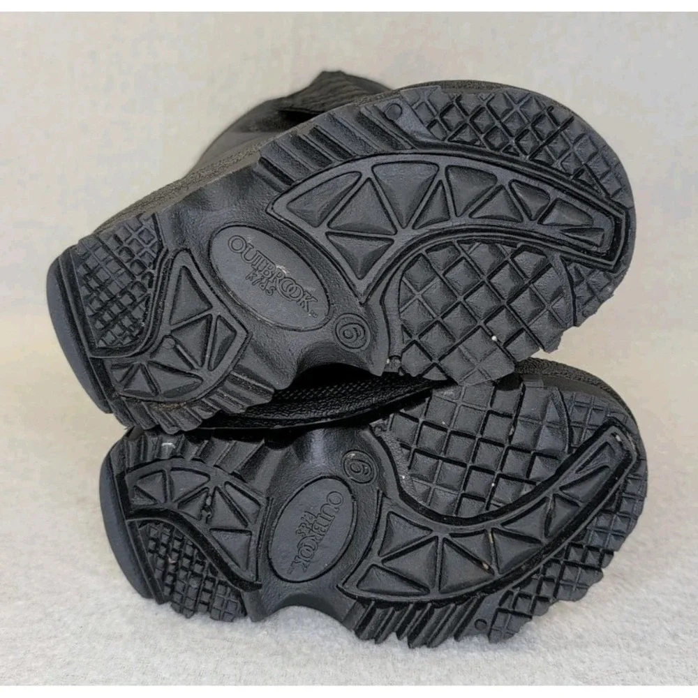 Outbrook Kids Snow Boots Size 6 Black Faux Fur Warm Pull On Winter Unisex